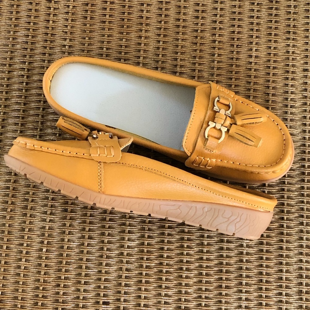 🌻🌻🌻 Leather Loafer Slide 🌻🌻🌻 - Picture 2 of 14